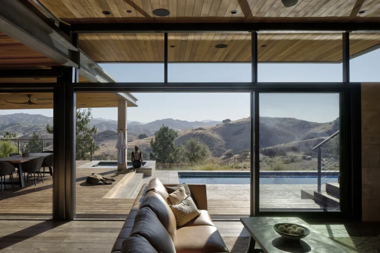 AARON NEUBERT ARCHITECTS 02 1 2048x1363 1 768x511