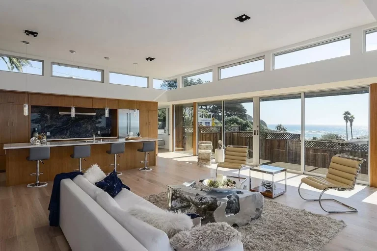 Living Room 2 768x512