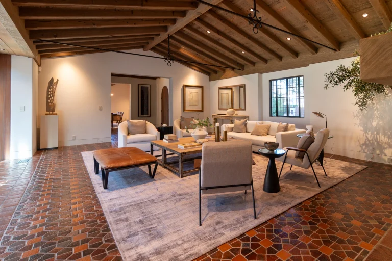 Porat Residence Z62 3637 webp 768x512
