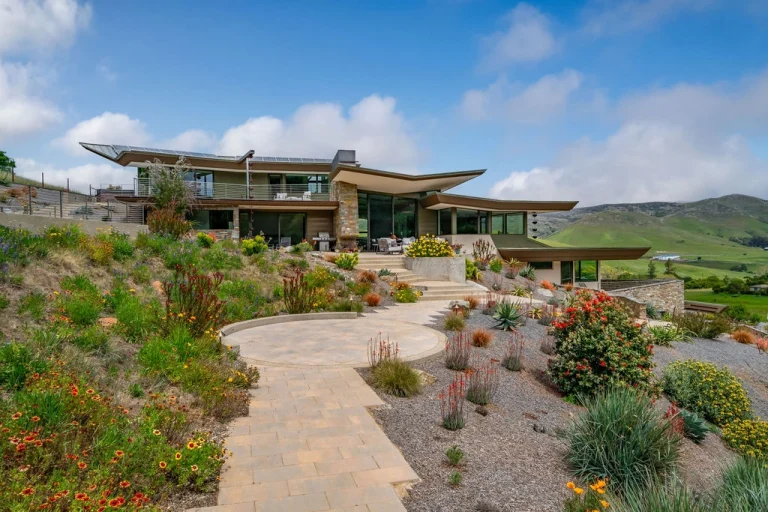 El Halcon san luis obispo modern custom luxury cantilever hillside outdoor living residence 08 768x512